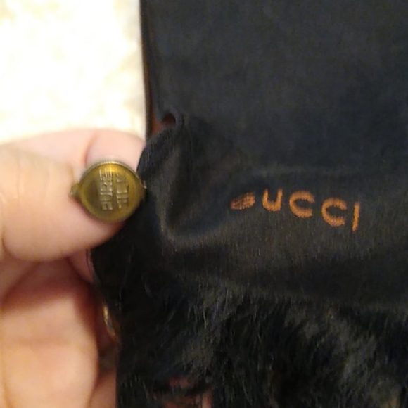 Vintage GUCCI 💯 Pure silk AUTH monogram scarf and a dust bag. - Picture 3 of 15